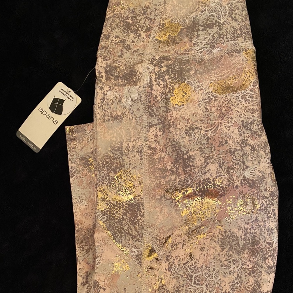 NEW Super Beautiful Luxury pink gold active yoga pants